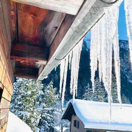 Cozy Apartment In Vintage House In Kandersteg Exterior photo