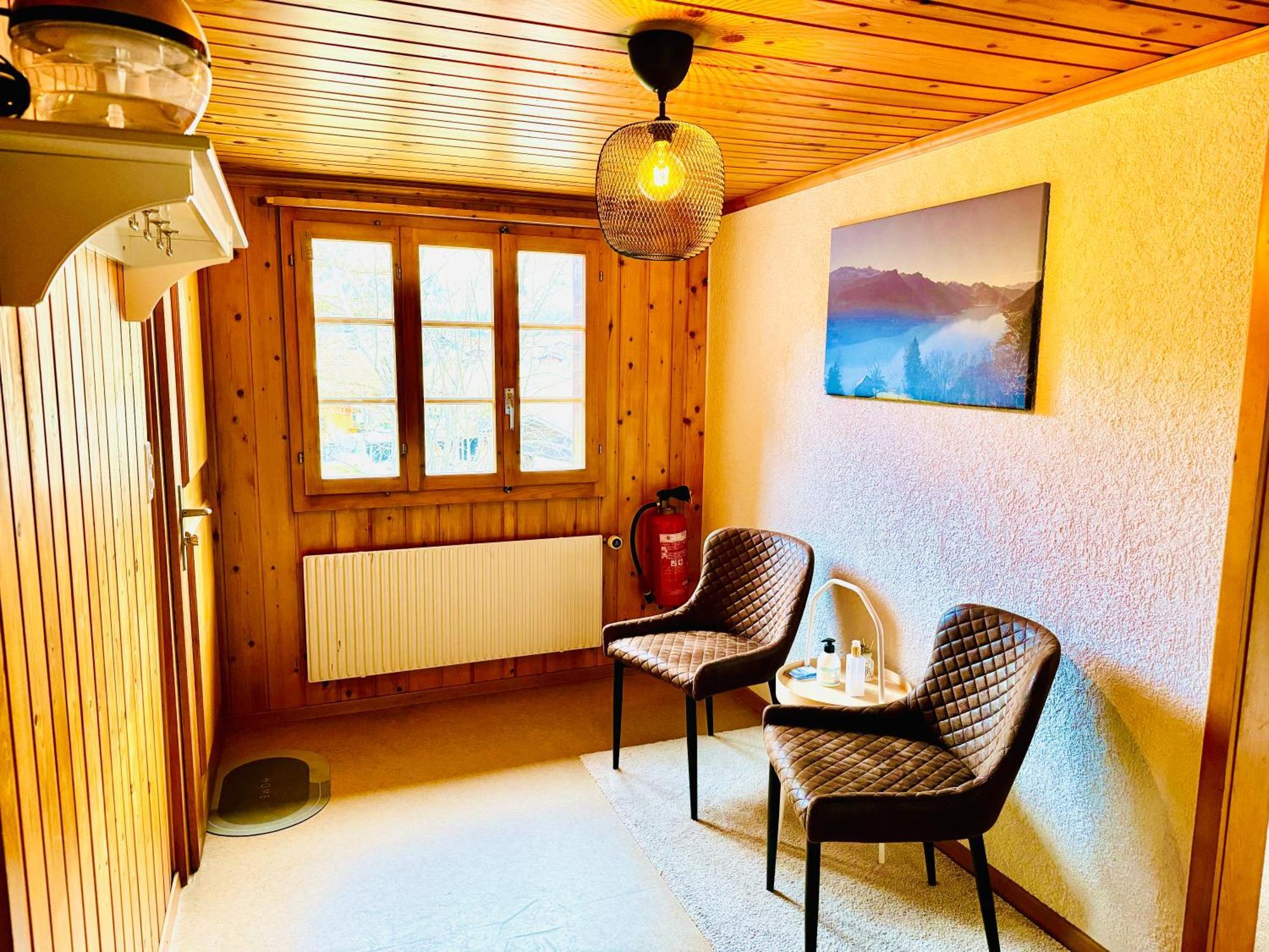 Cozy In Vintage House In Apartment Kandersteg