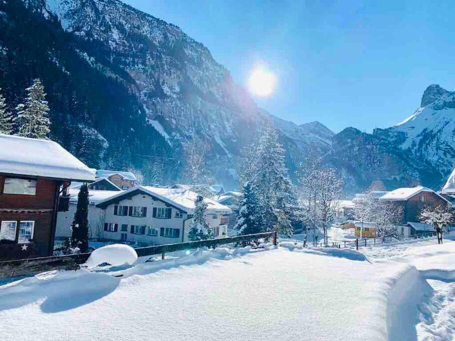 Cozy In Vintage House In * Kandersteg