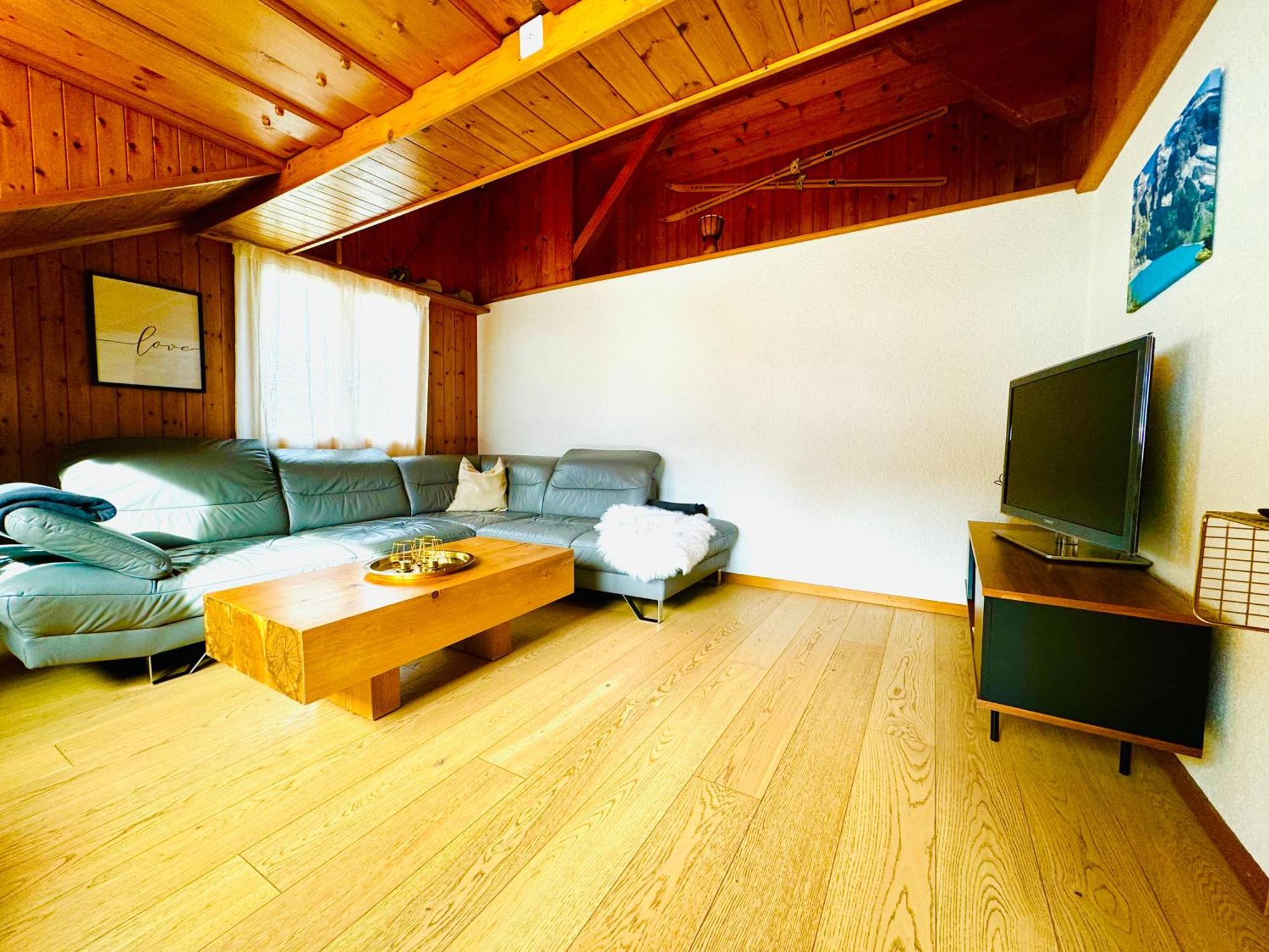 Cozy In Vintage House In Kandersteg